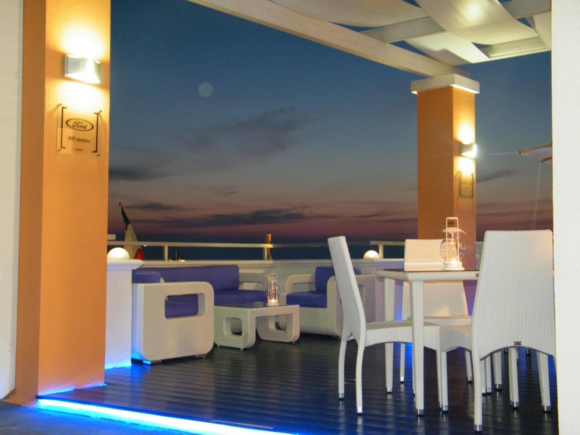 סנטה מריה אל בניו Piccadilly Rooms Restaurant And Beach מראה חיצוני תמונה